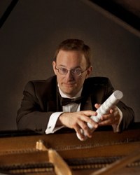 Dr. Robert Carney, Associate Professor